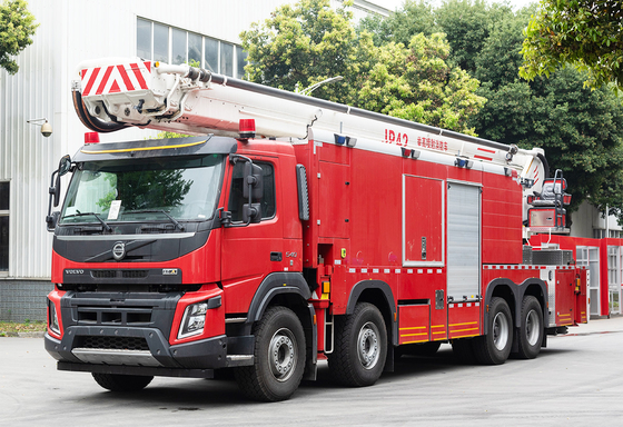 Volvo 42m camion antincendio ad acqua/spuma/polvere veicolo polifunzionale fabbrica cinese