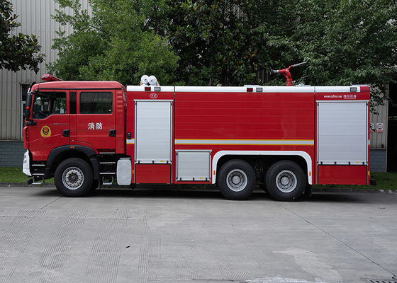 Sinotruk HOWO 12000L Camionetto di soccorso industriale con pompa e monitor