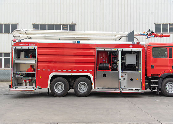 Camion di estinzione di incendio della torre di acqua di Sinotruk HOWO 20m con la pompa &amp; il monitor