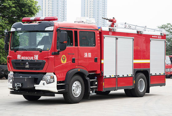 Sinotruk HOWO 6T CAFS Serbatoio di schiuma d'acqua Motore antincendio Veicolo specializzato Prezzo Cina Produttore