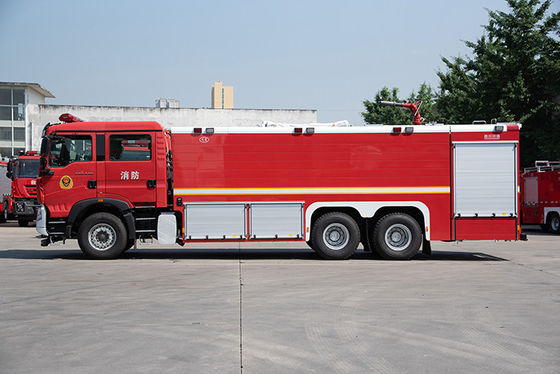 Sinotruk HOWO 18T Serbatoio di schiuma d'acqua Camione antincendio Motore antincendio Buona qualità Cina Fabbrica
