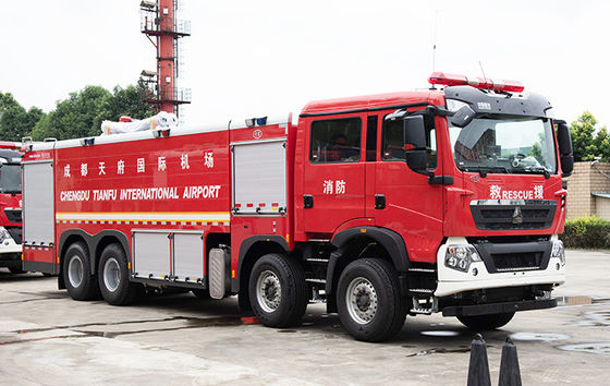 SINOTRUK HOWO 18T schiuma d'acqua CAFS Camione antincendio Prezzo Veicolo specializzato Cina Fabbrica