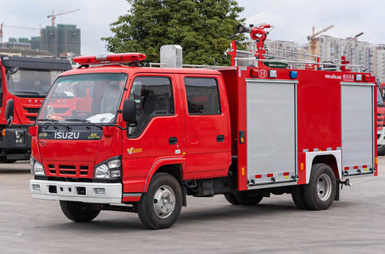 500 galloni di camion di ISUZU Fire Engine Small Fire con la doppia cabina di fila