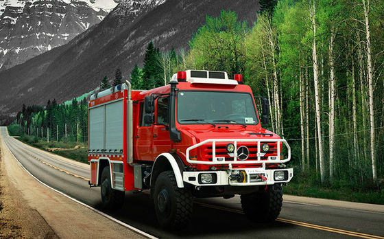 4x4 Unimog Forest Special Fire Truck con la doppi cabina e serbatoio di acqua