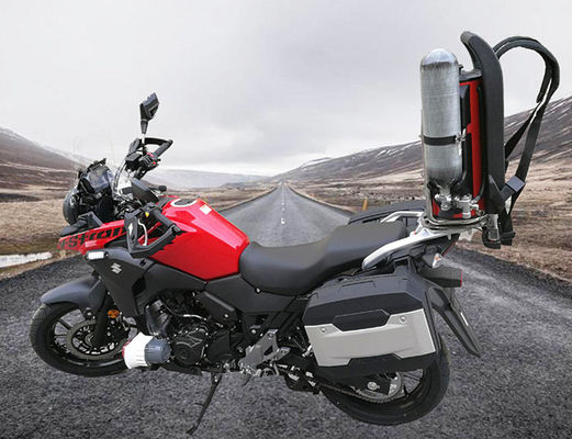 Motociclo di SUZUKI Fire Fighting ATV con il sistema dell'acqua vaporizzata dello zaino