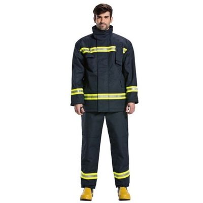 Pompiere Clothing e vestiti di estinzione di incendio del vigile del fuoco