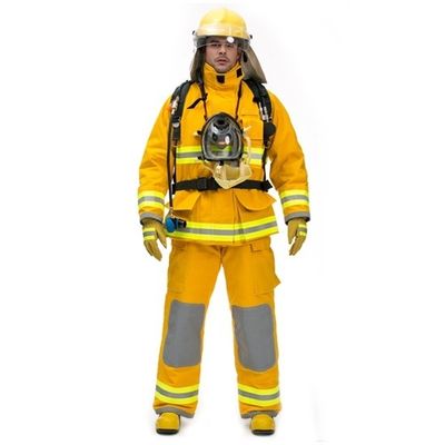Pompiere Clothing e vestiti di estinzione di incendio del vigile del fuoco